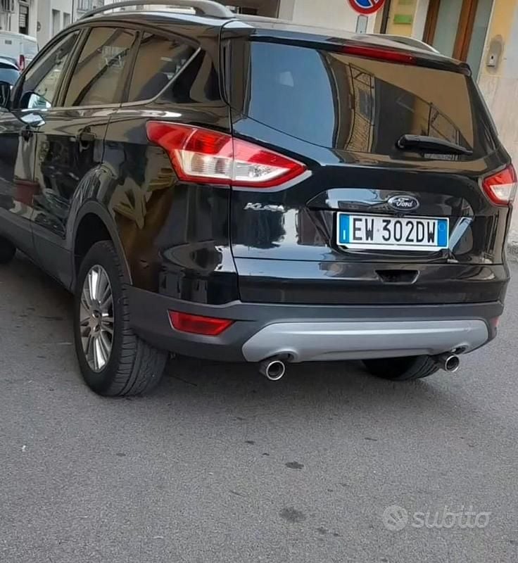 Usata Ford Kuga Titanium 140 CV (102 kW) 2014 Nero SUV