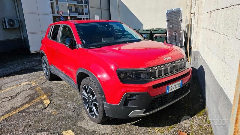 Usata Jeep Avenger Summit 101 CV (74 kW) 2023 Rosso SUV