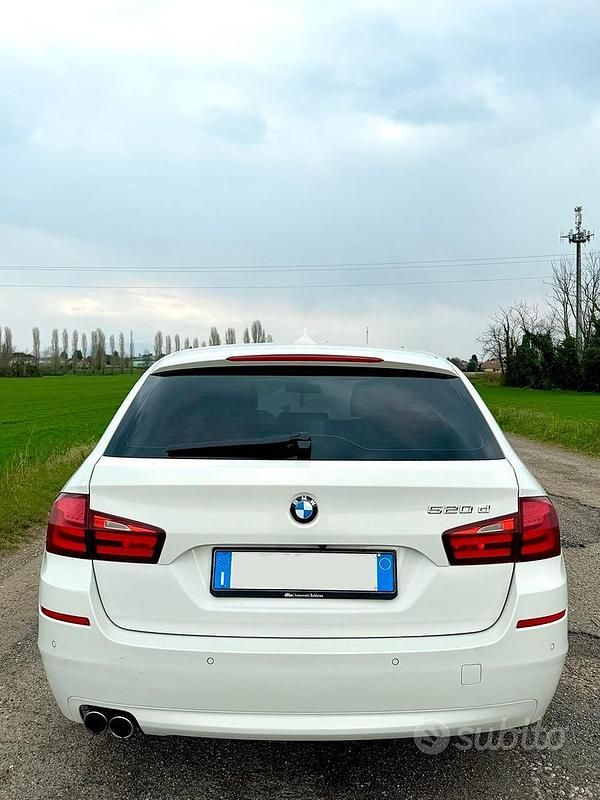 Usata BMW 520 Comfort Edition 184 CV (135 kW) 2012 Bianco Station wagon