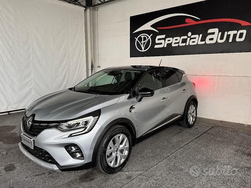 Usata Renault Captur 91 CV (66 kW) 2021 Grigio SUV