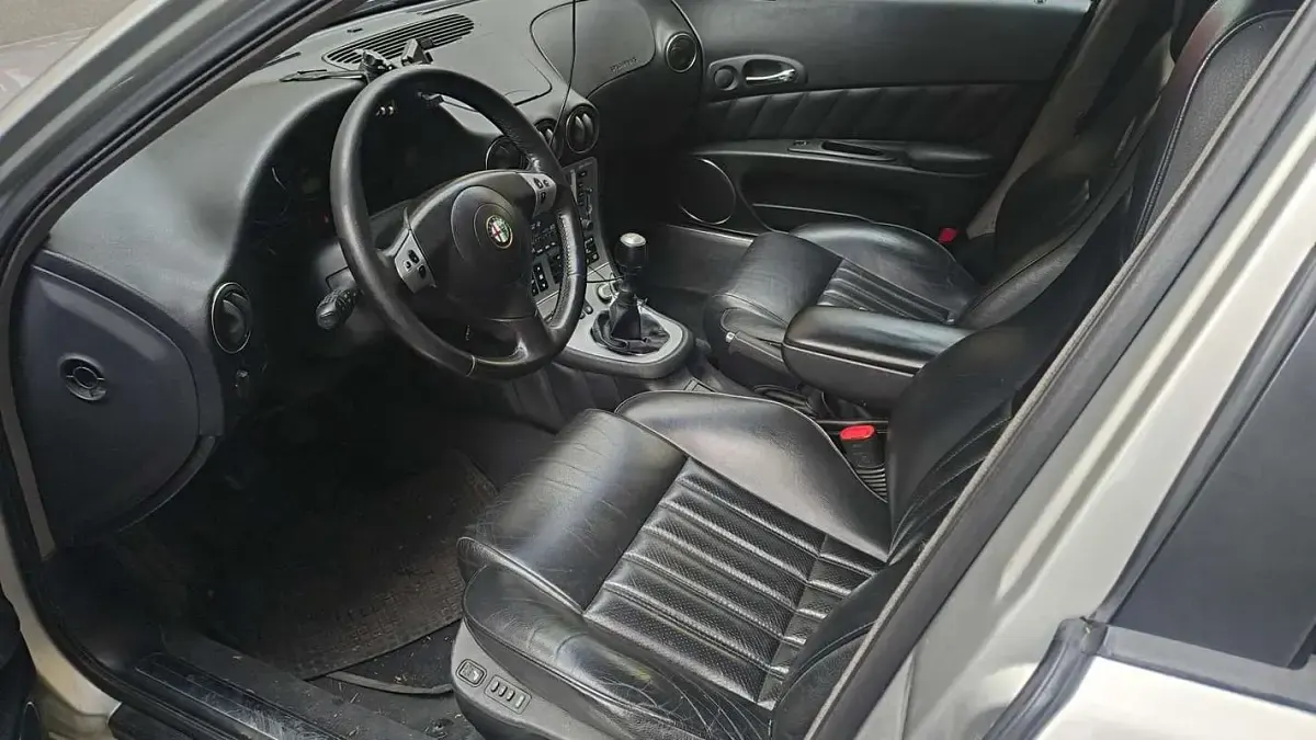 Usata Alfa Romeo 166 Distinctive 239 CV (175 kW) 2004 Berlina