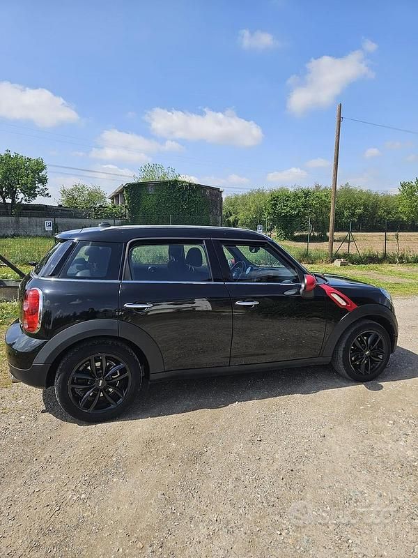 Usata Mini Cooper D 2016 Nero Utilitaria