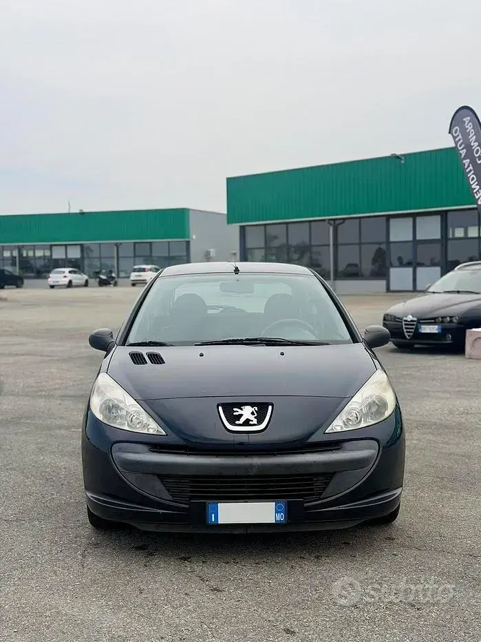 Usata Peugeot 206 60 CV (44 kW) 2011 Nero Berlina