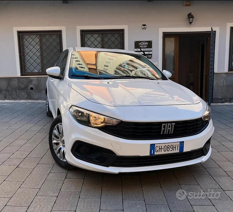 Usata 2021 Fiat Tipo Tre volumi | 6850 € (Ottimo prezzo) - Immagine 1/4