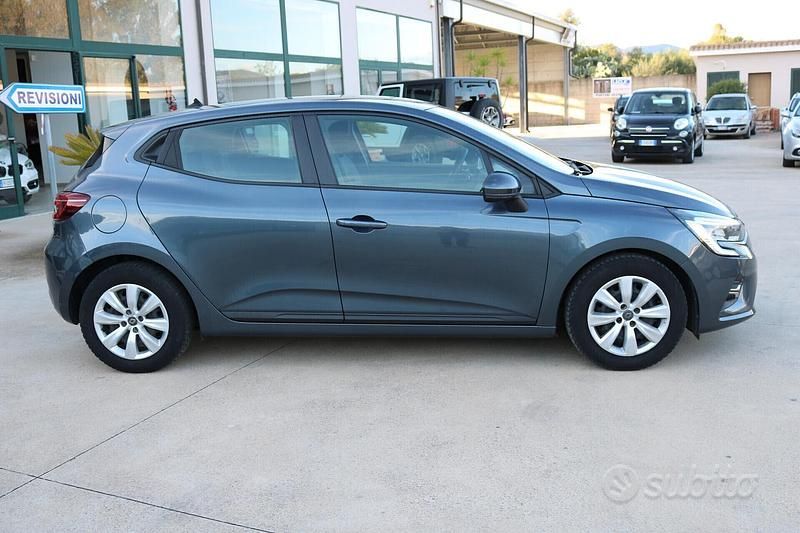 Usata Renault Clio V Intens 85 CV (62 kW) 2020 Grigio Berlina