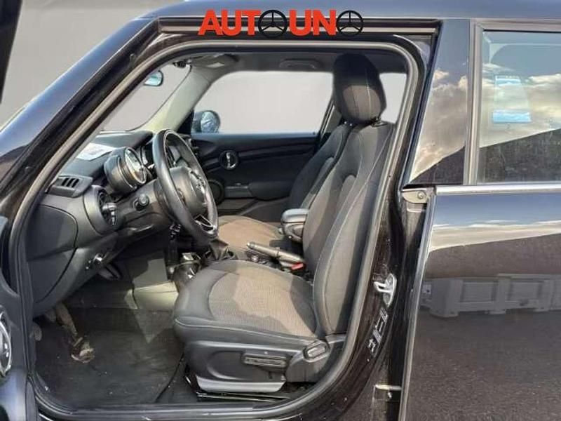 Usata Mini ONE 102 CV (75 kW) 2019 Nero Utilitaria