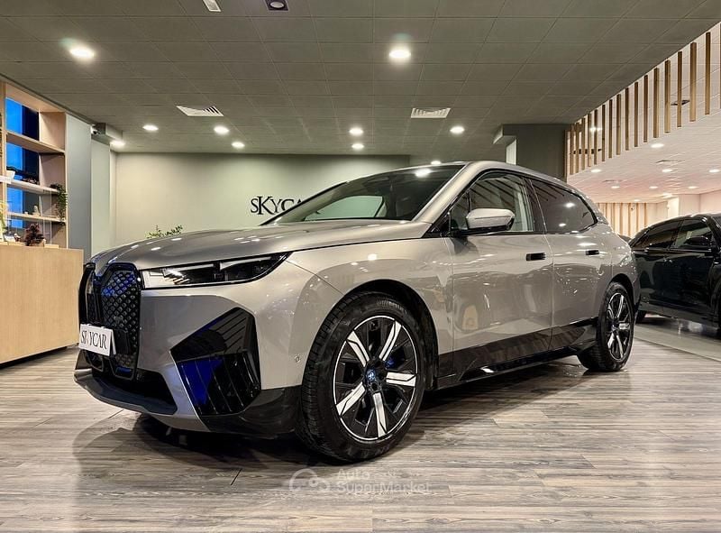 Usata BMW iX Comfort Edition 102 kW (139 CV) 2023 Bronze SUV