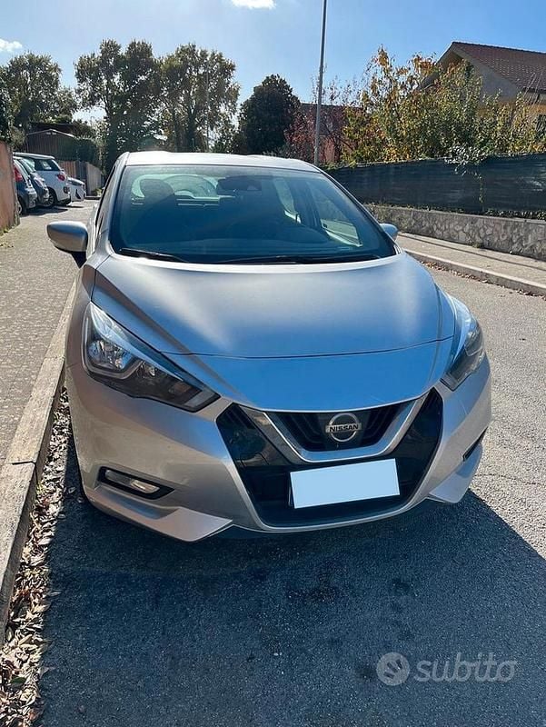 Argento Usata 2017 Nissan Micra Acenta Tre volumi | 8200 € (Super prezzo) - Immagine 1/4