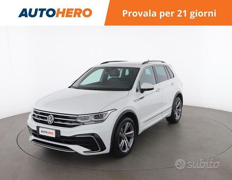Bianco Usata 2021 VW Tiguan R-line SUV | 30.999 € (Molto cara) - Immagine 1/2