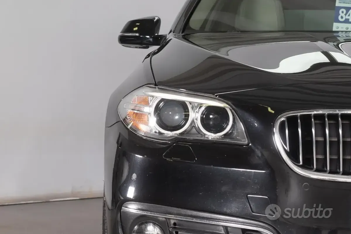 Occasion BMW 520 Luxury Line 190 ch (139 kW) 2017 Noir Break