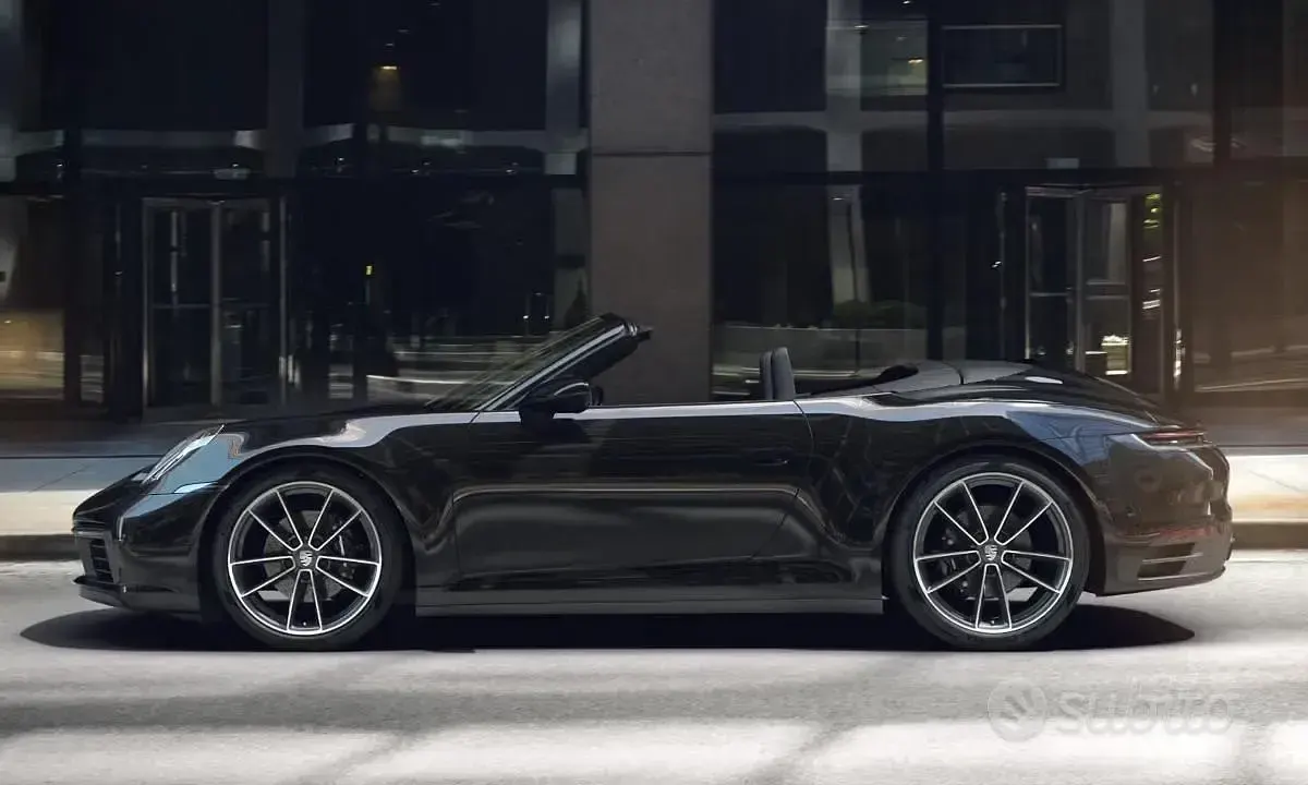Usata Porsche 992 385 CV (283 kW) 2020 Nero Cabrio