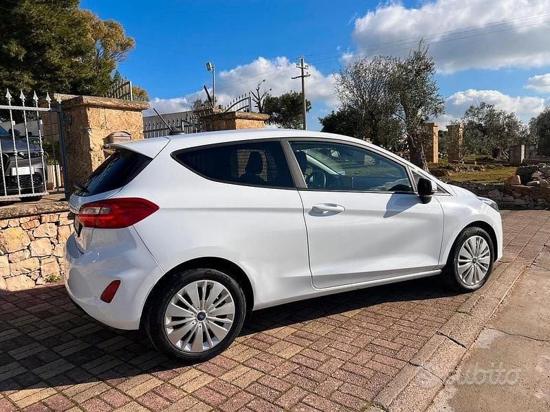 Begagnad Ford Fiesta Trend 86 HK (63 kW) 2020 Vit Van