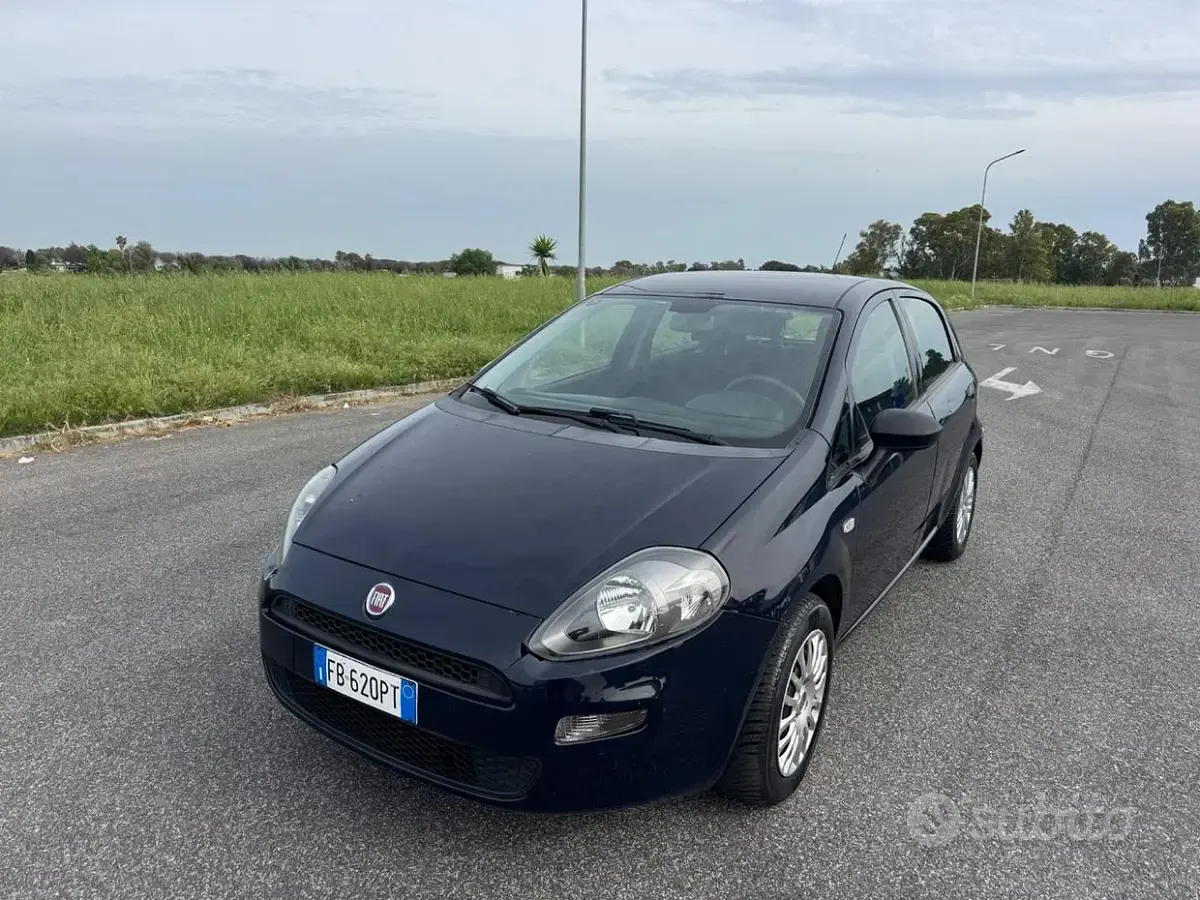 Occasion Fiat Punto Street 77 ch (56 kW) 2017 Bleue Citadine