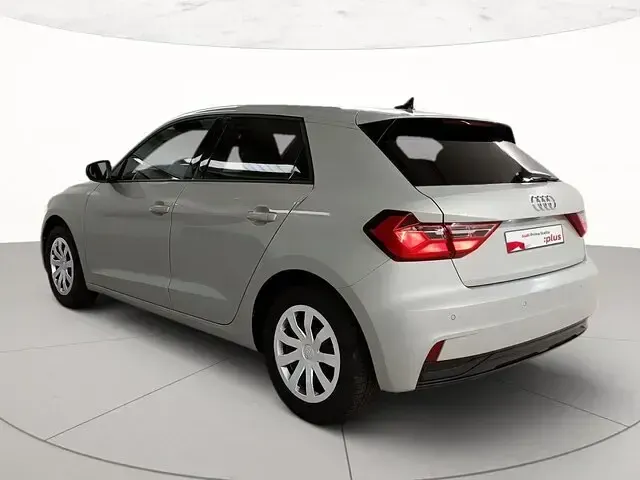 Usata Audi A1 Sportback Business 116 CV (85 kW) 2025 N8 argento cavo metallizzato Utilitaria