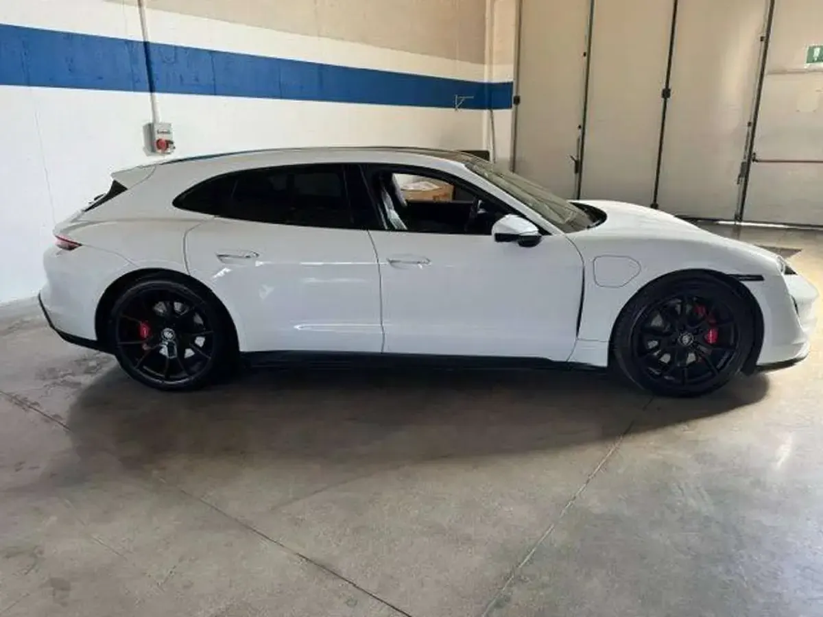 Usata Porsche Taycan Cross Turismo 139 kW (190 CV) 2023 Bianco Station wagon