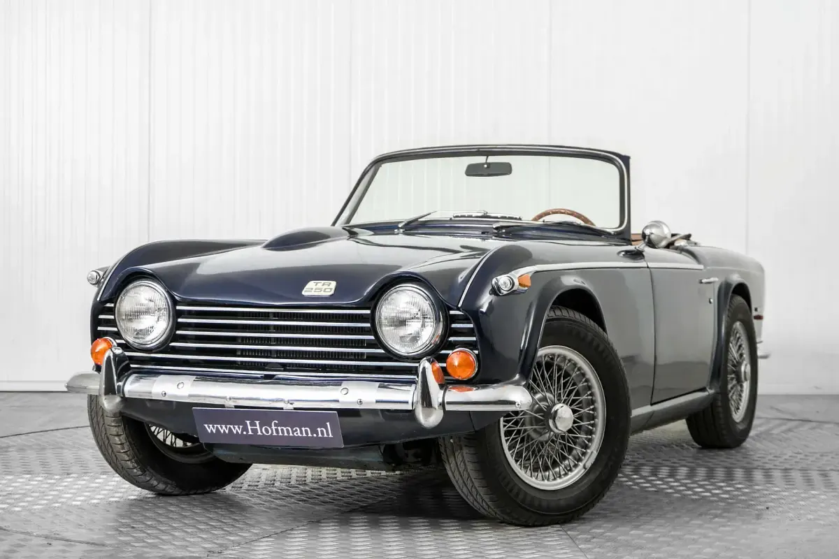 Usata Triumph TR 250 106 CV (77 kW) 1968 Altri Cabrio