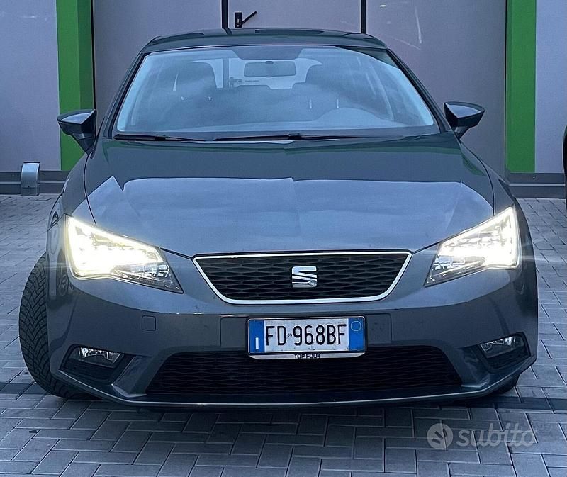 Usata Seat Leon Business 110 CV (80 kW) 2016 Grigio Berlina