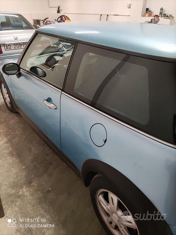Usata Mini One D 88 CV (64 kW) 2005 Blu Utilitaria
