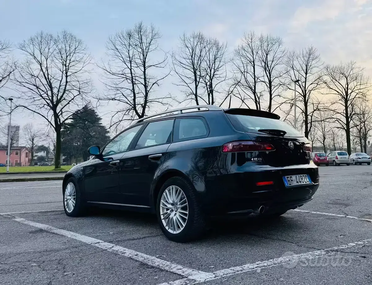 Usata Alfa Romeo 159 Progression 136 CV (100 kW) 2011 Nero Station wagon