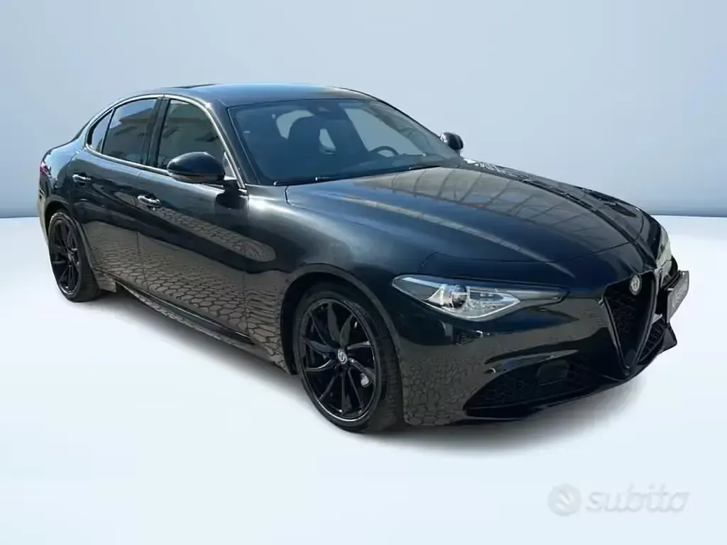 Usata Alfa Romeo Giulia Super 150 CV (110 kW) 2017 Nero Berlina