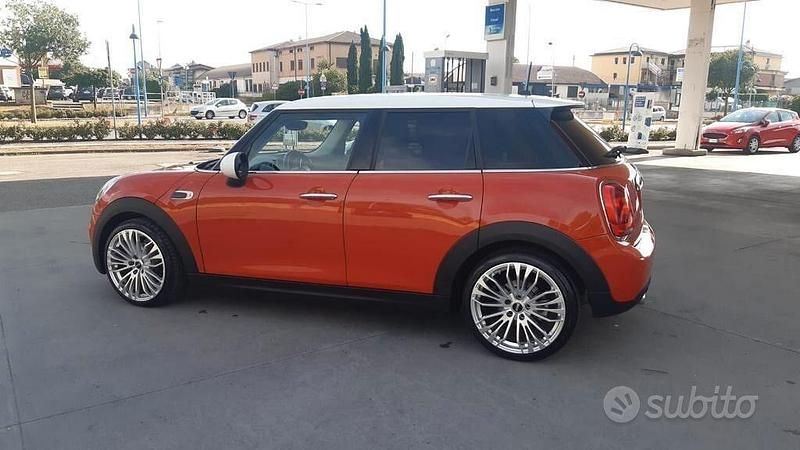 Arancione Usata 2018 Mini Cooper D Hype Due volumi | 12.500 € (Buon prezzo) - Immagine 1/4