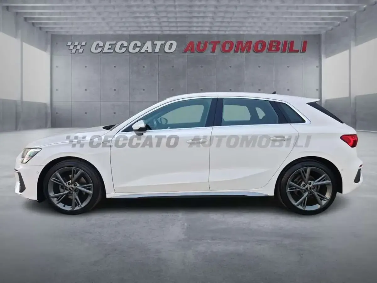 Usata Audi A3 S-Line 116 CV (85 kW) 2024 Bianco Berlina