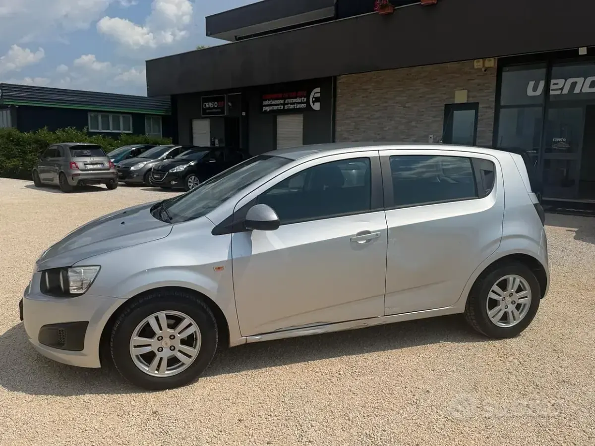 Usata Chevrolet Aveo LT 86 CV (63 kW) 2011 Grigio Berlina