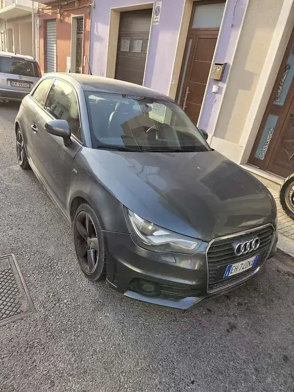 Usata Audi A1 Attraction 105 CV (77 kW) 2011 Utilitaria