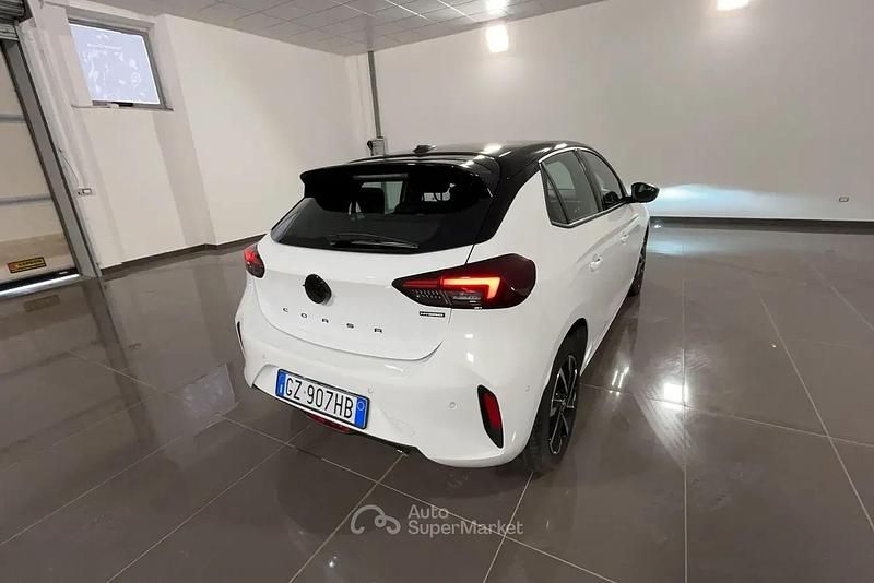 Usata Opel Corsa 101 CV (74 kW) 2025 Bianco Utilitaria