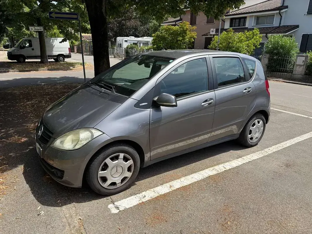 Usata Mercedes A160 Elegance 95 CV (69 kW) 2009 Grigio Monovolume