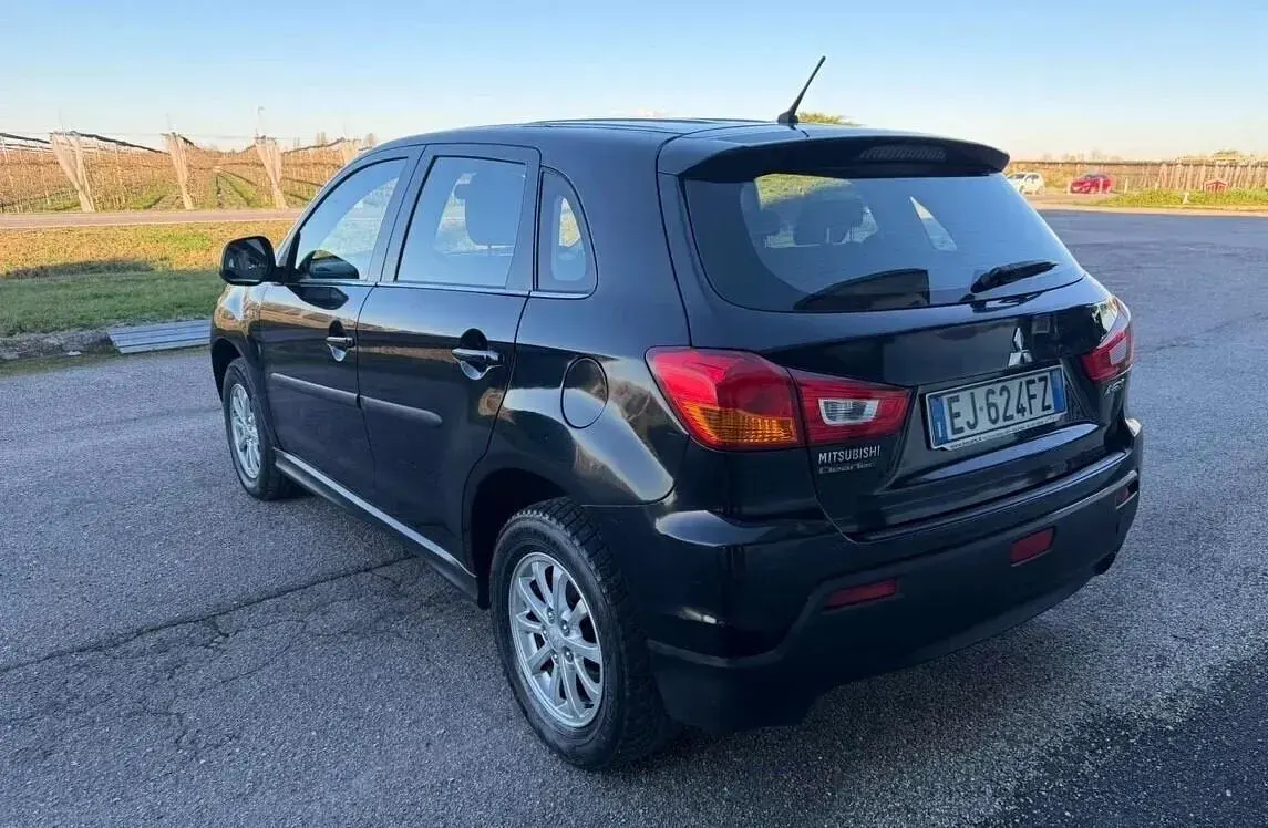 Usata Mitsubishi ASX 149 CV (109 kW) 2011 Nero SUV