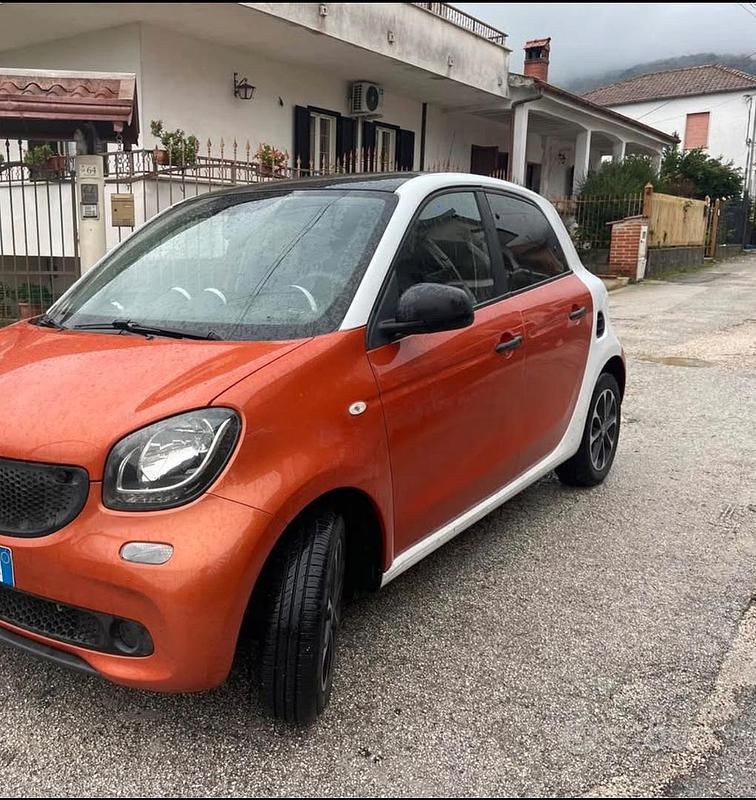 Usata Smart ForFour Pure 2015 Utilitaria