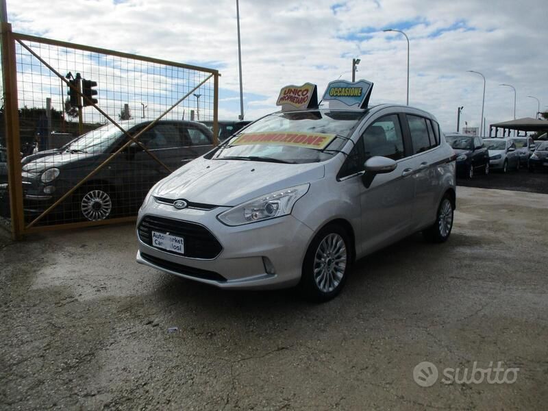 Grigio Usata 2013 Ford B-MAX Titanium Monovolume | 6990 € (Buon prezzo) - Immagine 1/4