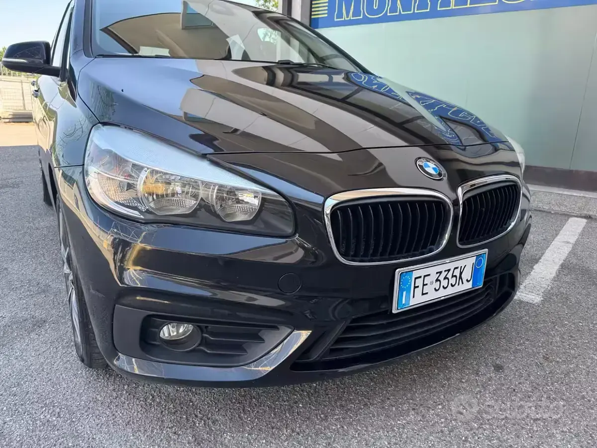 Usata BMW 218 150 CV (110 kW) 2016 Nero Station wagon