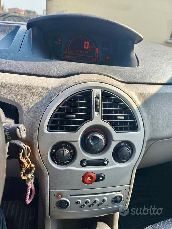 Usata Renault Modus 2005 Nero Monovolume