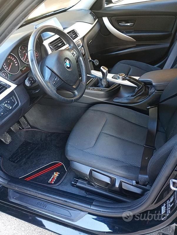 Usata BMW 316 90 CV (66 kW) 2019 Nero Station wagon