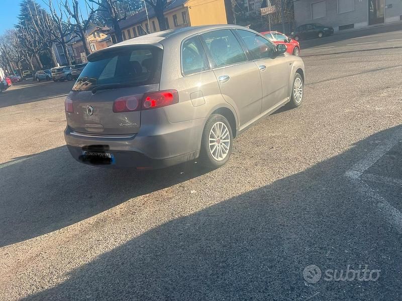 Usata Fiat Croma 120 CV (88 kW) 2008 Grigio Station wagon