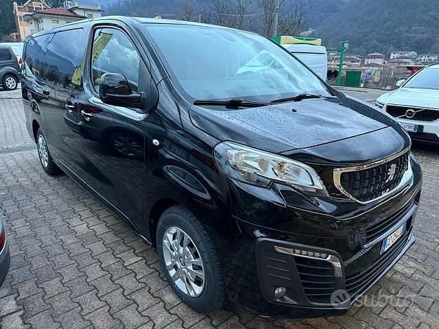 Nero Usata 2020 Peugeot Traveller Business-Line Monovolume | 25.025 € (Buon prezzo) - Immagine 1/3