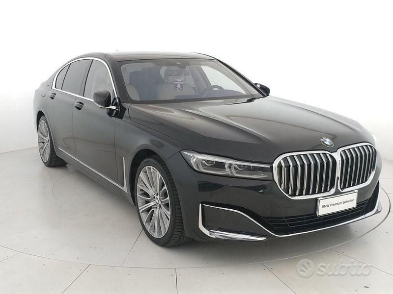 Usata BMW 740 Comfort Edition 340 CV (250 kW) 2021 Nero Berlina
