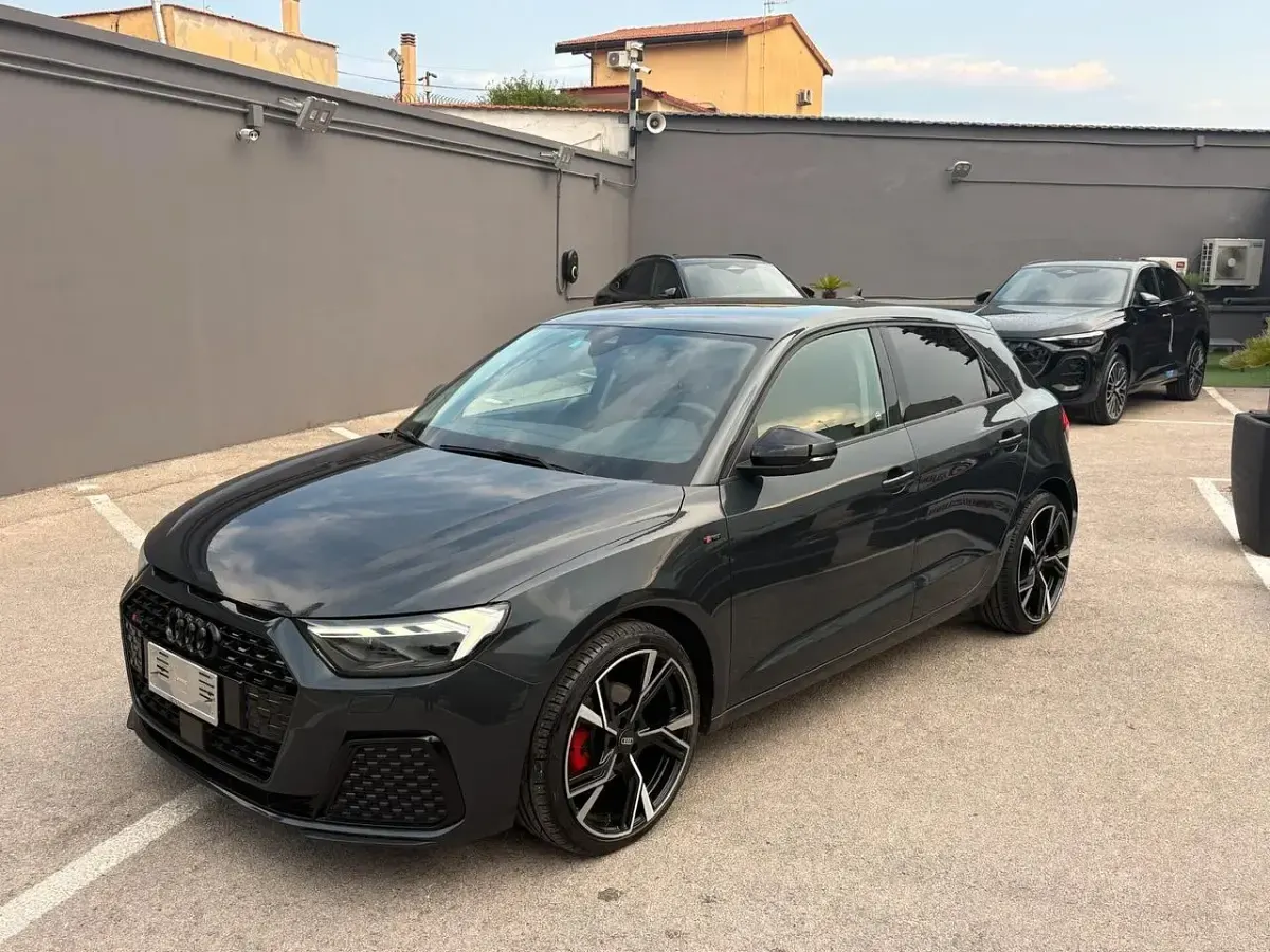 Usata Audi A1 Sportback S-Line 110 CV (80 kW) 2022 Grigio Utilitaria