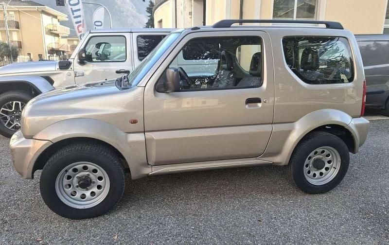 Usata Suzuki Jimny 82 CV (60 kW) 2004 Bronzo SUV
