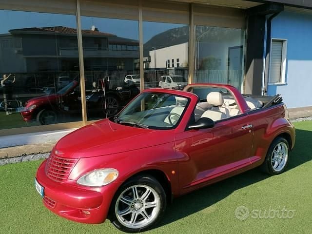 Usata Chrysler PT Cruiser 226 CV (166 kW) 2005 Rosso Cabrio