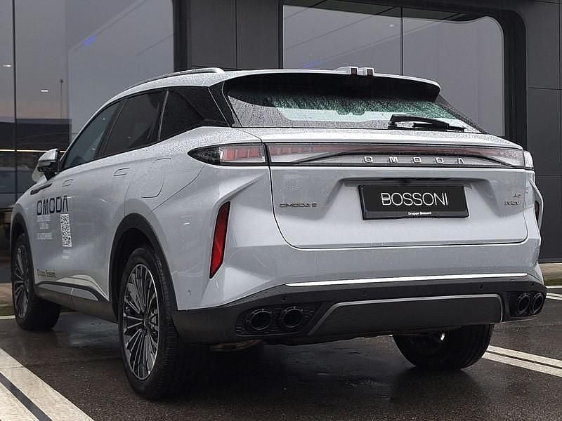 Usata Omoda 9 537 CV (394 kW) 2025 Grigio SUV
