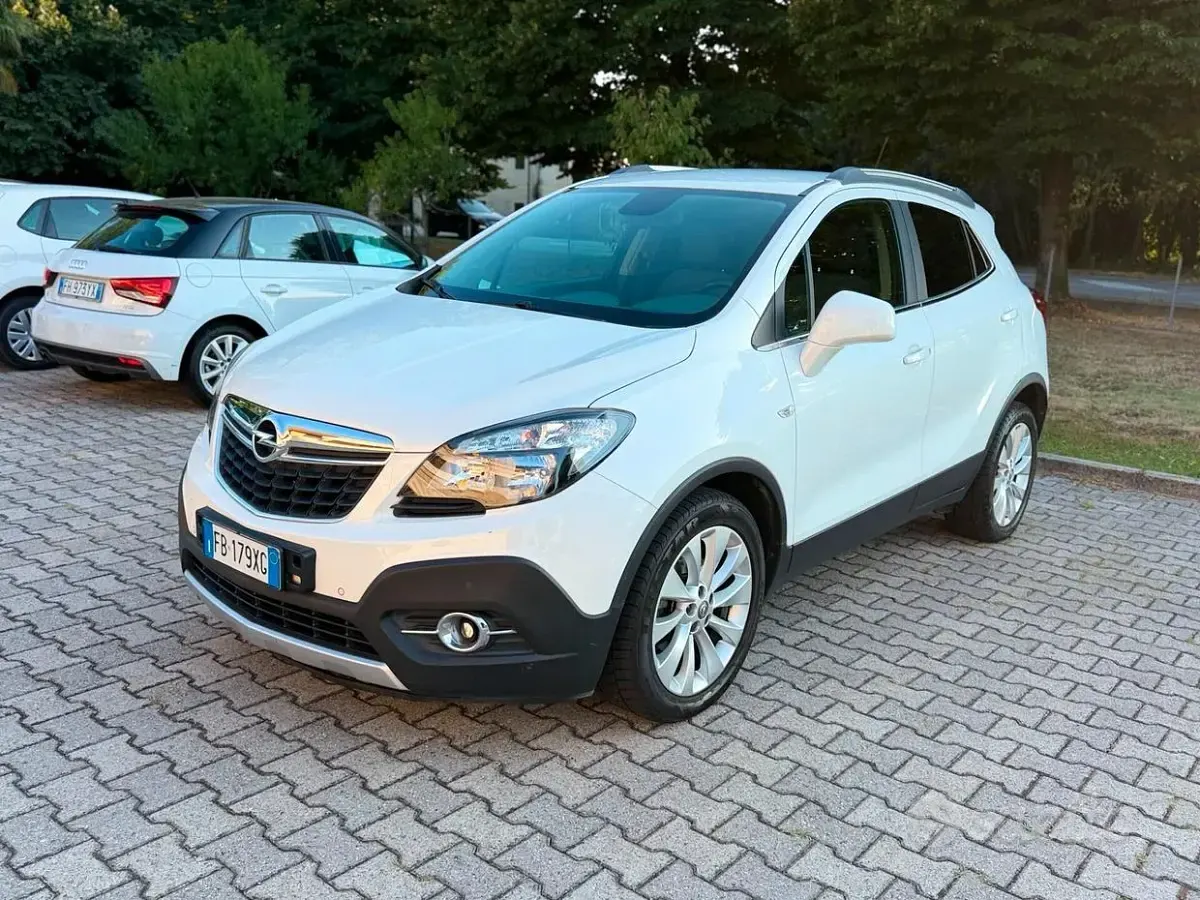 Usata Opel Mokka Cosmo 136 CV (100 kW) 2015 Bianco SUV