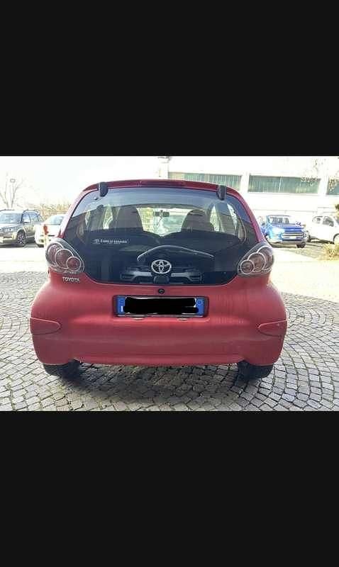 Usata Toyota Aygo Connect Style 68 CV (50 kW) 2011 Utilitaria