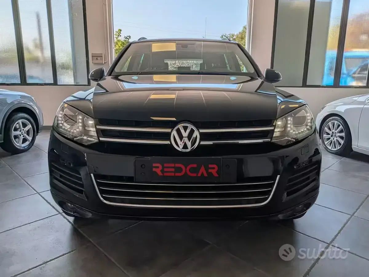 Usata VW Touareg 240 CV (176 kW) 2011 Nero SUV