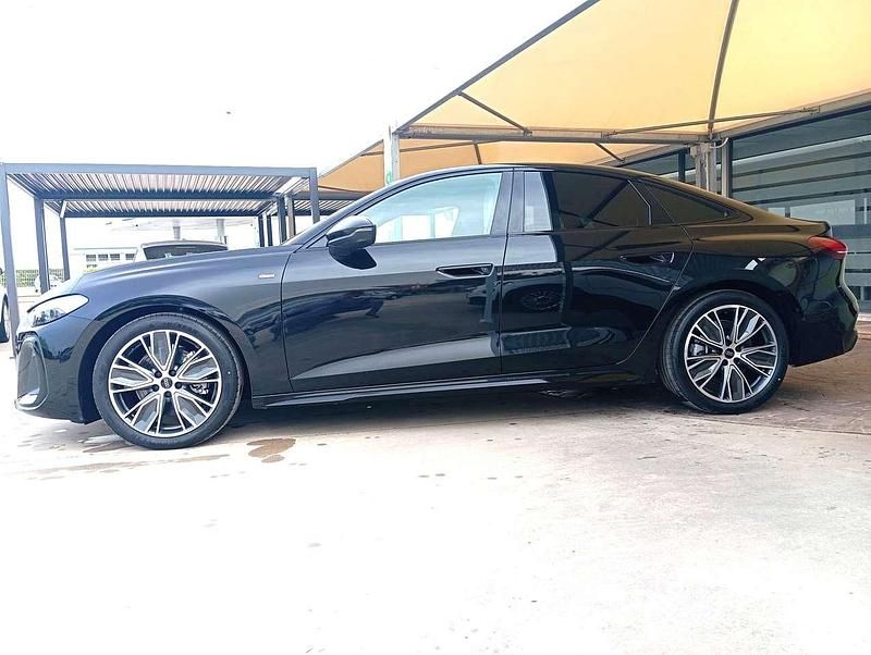 Nuova Audi A5 Sportback S-Line 204 CV (150 kW) 2025 Nero Utilitaria