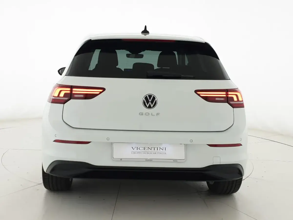 Nuova VW Golf VIII Edition 150 CV (110 kW) 2026 Pure white Berlina