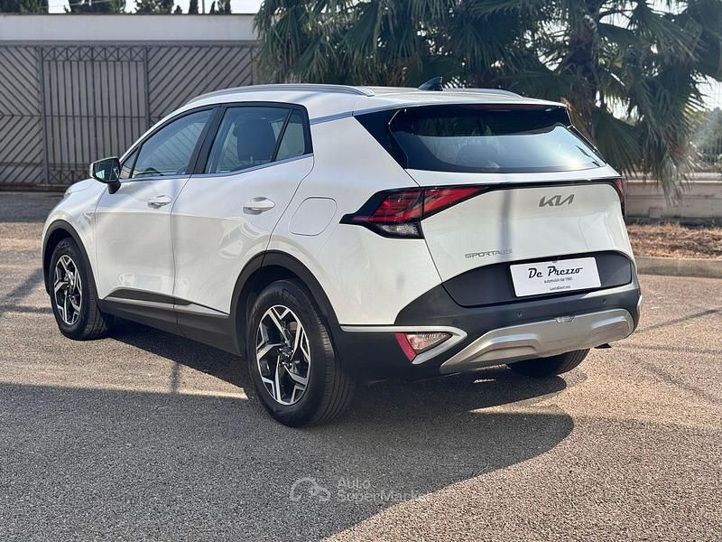 Usata Kia Sportage Style 136 CV (100 kW) 2023 Bianco SUV