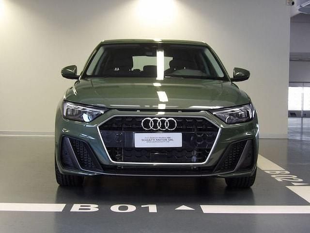 Usata Audi A1 S-Line 116 CV (85 kW) 2024 Verde district metallizzato Utilitaria